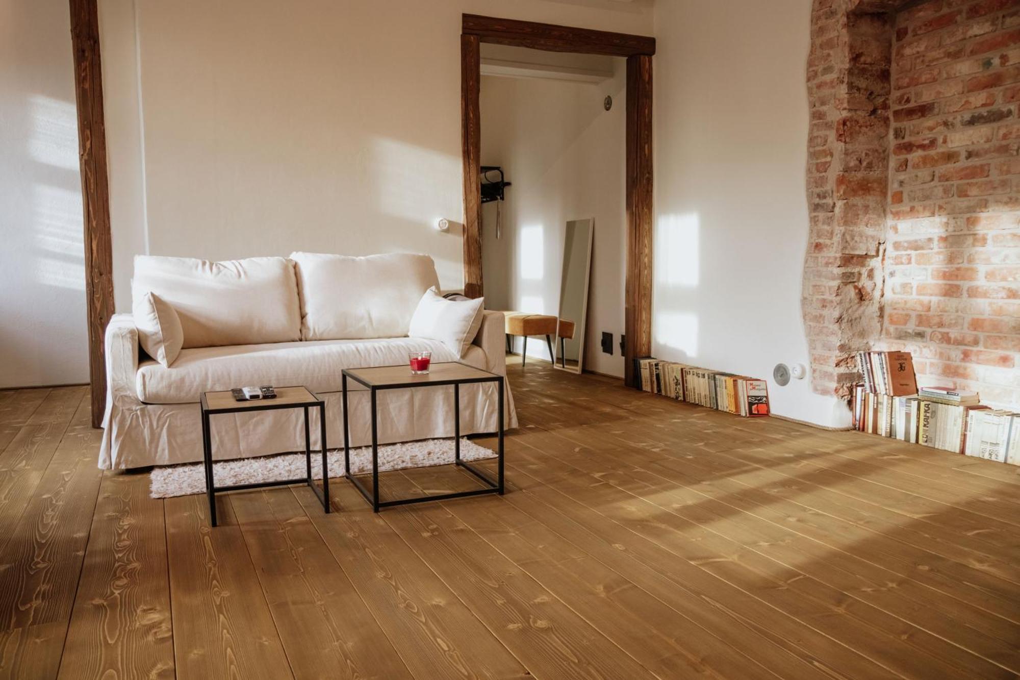 Apartment Punaneloss - Avar Korter Suedames *