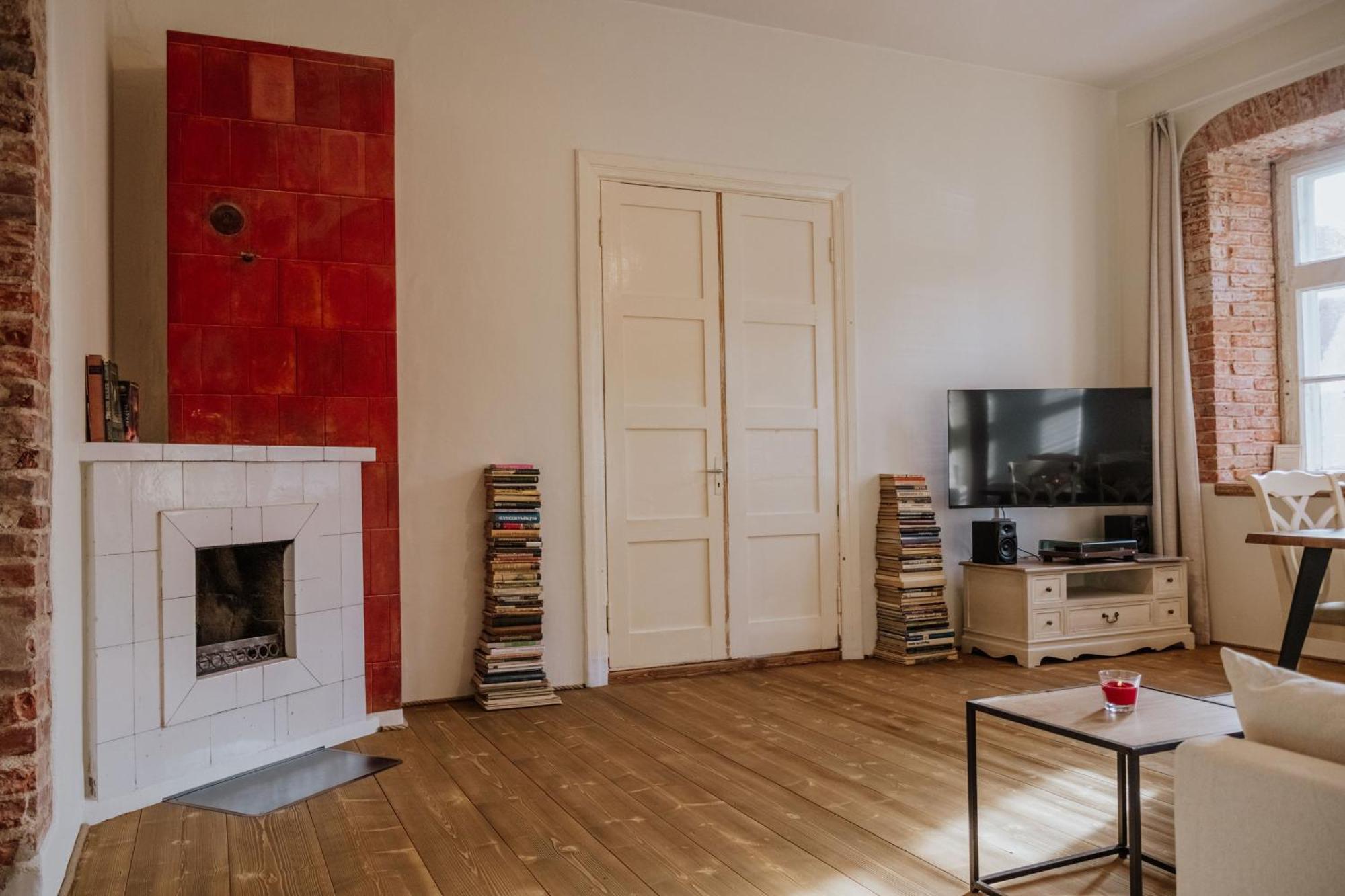 Apartment Punaneloss - Avar Korter Suedames Viljandi (Viljandimaa)